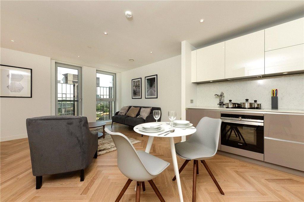 Kitchen/Reception