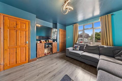 45 Walnut Crescent, Kettering, NN16 9PX
