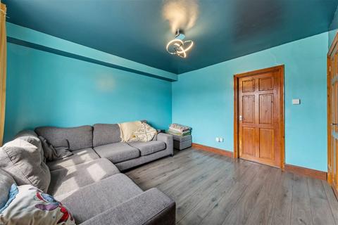 45 Walnut Crescent, Kettering, NN16 9PX