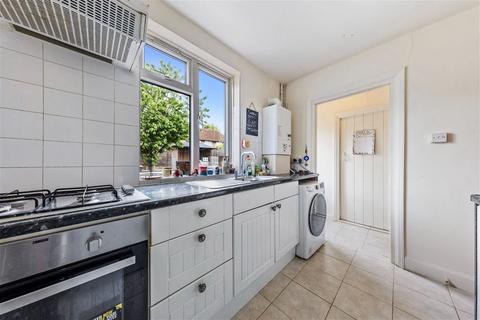 45 Walnut Crescent, Kettering, NN16 9PX