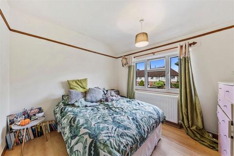 45 Walnut Crescent, Kettering, NN16 9PX