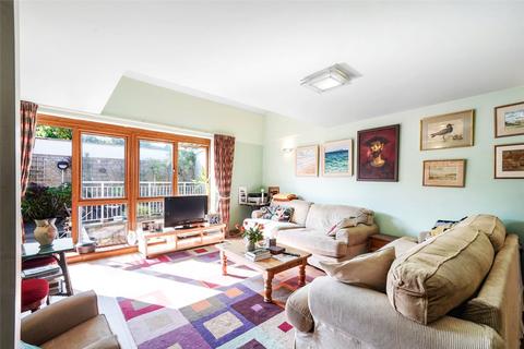 3 bedroom end of terrace house for sale, Opera Court, Wedmore Street, London, N19