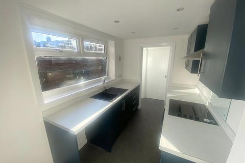 4 bedroom end of terrace house to rent, Kitchener Street, Sunderland, Tyne and Wear, SR4