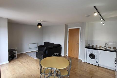 1 bedroom flat to rent, Central Court, Salford, M3 6DH