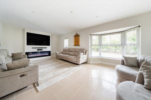 4 bedroom semi-detached house for sale, Cranwells Lane, Farnham Common, Buckinghamshire, SL2