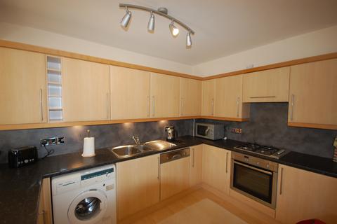 2 bedroom flat to rent, Thorngrove Place, West End, Aberdeen, AB15