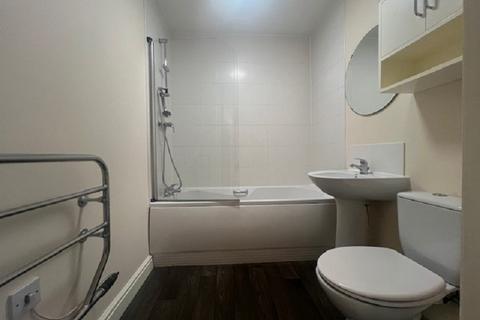 2 bedroom flat for sale, Balme Road, Cleckheaton, West Yorkshire. BD19 4DJ