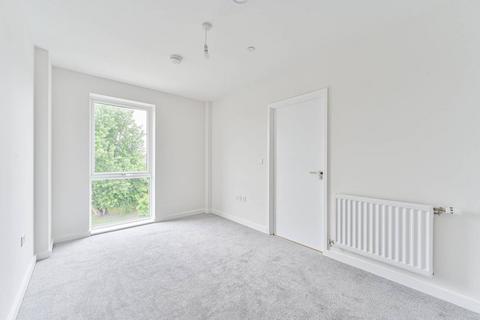 1 bedroom flat to rent, Vousden grove, Woolwich, London, SE28