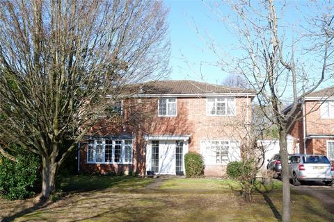 4 bedroom detached house to rent, Wargrave, Reading RG10