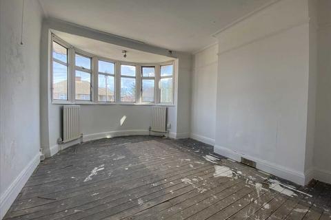 11 Ventnor Avenue, Stanmore, HA7 2HX