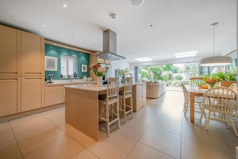 4 bedroom detached house for sale, Bailes Place, Beckenham