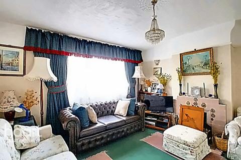 3 bedroom semi-detached house for sale, Cobham Close, Canterbury
