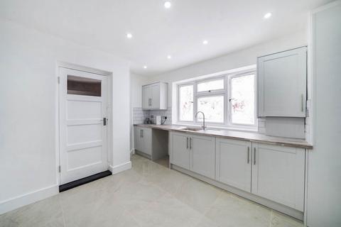 20 Scoulding Road, London, E16 1NT