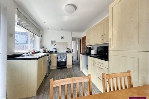 19 Glan Ffyddion, Dyserth, Rhyl, LL18 6EG