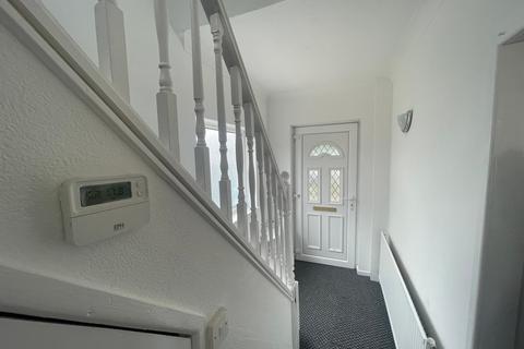 3 bedroom semi-detached house to rent, Derrydown Road, Great Barr, Birmingham, B42