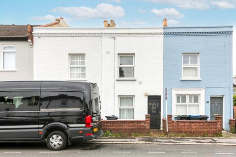 2 bedroom terraced house for sale, Gloucester Road, Croydon, CR0