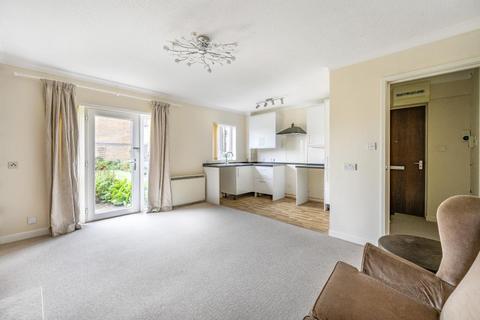 1 bedroom retirement property for sale, Thame,  Oxfordshire,  OX9