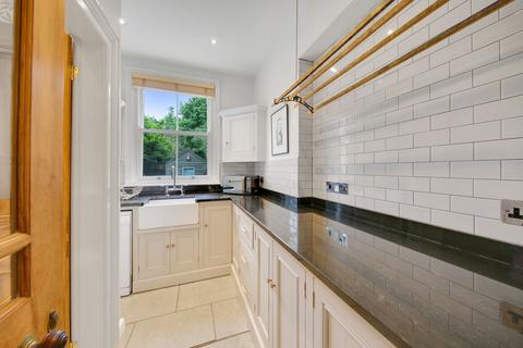 99 Ashgate Road, Chesterfield, S40 4AH