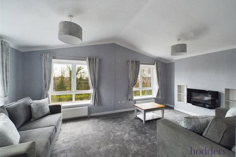 2 bedroom park home for sale, High Trees, Holloway Hill, Lyne, Surrey, KT16
