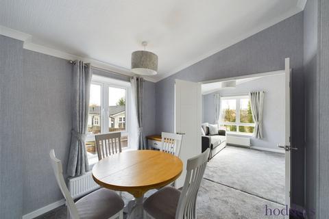 2 bedroom park home for sale, High Trees, Holloway Hill, Lyne, Surrey, KT16