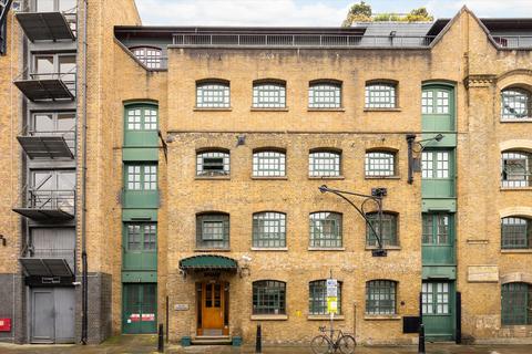 2 bedroom apartment for sale, Great Jubilee Wharf, Wapping Wall, London, E1W