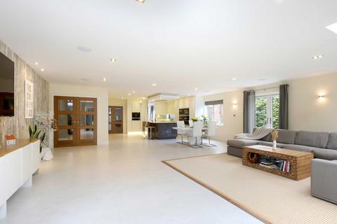 7 bedroom detached house for sale, Gregories Road, Beaconsfield, HP9