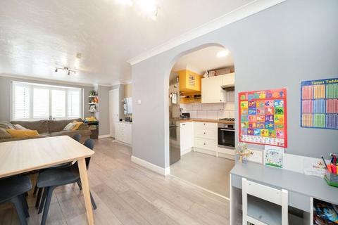 2 bedroom terraced house for sale, Watford, Hertfordshire WD25