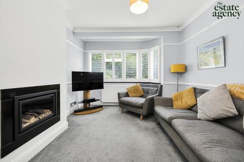 16 Epping Glade, London, E4 7PQ