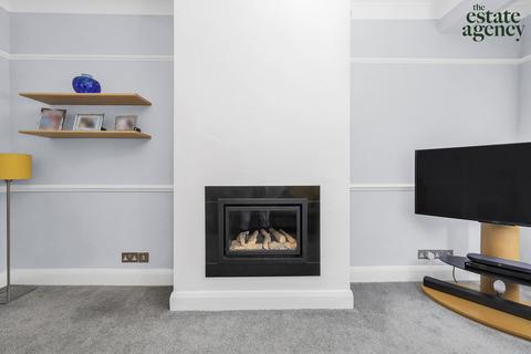 16 Epping Glade, London, E4 7PQ