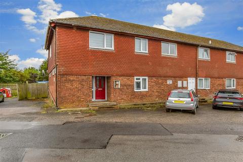 2 bedroom ground floor flat for sale, Station Approach, Staplehurst, Kent