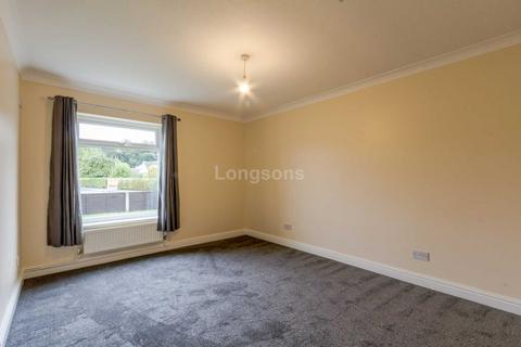 2 bedroom detached bungalow to rent, Eastfields, Narborough