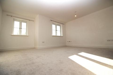 2 bedroom flat for sale, Aspen Court, Freer Crescent, High Wycombe, HP13