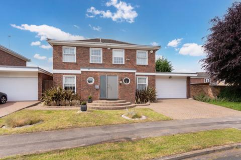 5 bedroom detached house for sale, Chiltern Road, Maidenhead