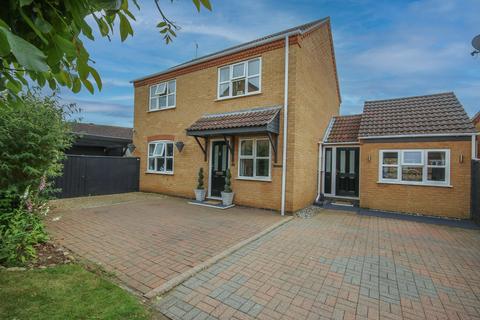 4 bedroom detached house for sale, Shouldham Close, Dersingham, King's Lynn, PE31