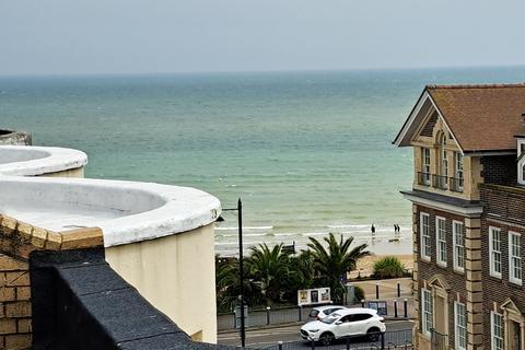 2 bedroom penthouse for sale, Terminus Road, Eastbourne BN21