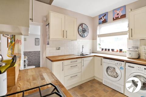 2 bedroom end of terrace house for sale, Albany Road, Belvedere, DA17