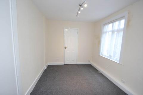 1 bedroom flat for sale, Albert Road, Southend On Sea