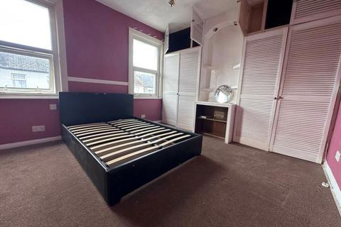 2 bedroom terraced house for sale, Speranza Street, London, ,, SE18 1NX