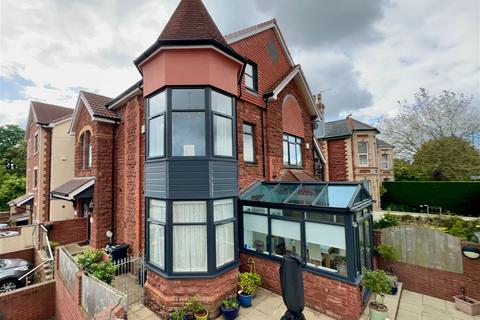 3 bedroom townhouse for sale, Courtland Road, Paignton