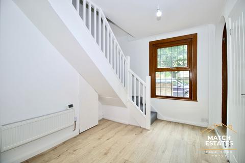 2 bedroom terraced house to rent, Coombe Valley Road, Dover CT17