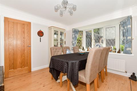 4 bedroom detached house for sale, York Close, Southwater, Horsham, West Sussex