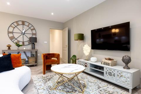 2 bedroom apartment for sale, Chewton Farm Road, Highcliffe, Christchurch , BH23
