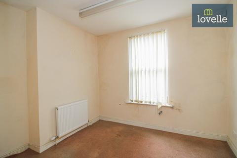 35 Chantry Lane, Grimsby, DN31 2LP