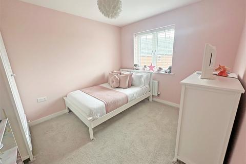 10 Meadow Crescent, Tidbury Green, Solihull, B90 1UY