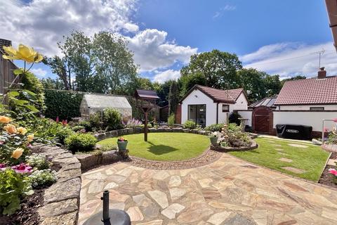 3 bedroom bungalow for sale, Glenwood Road, Verwood, Dorset, BH31