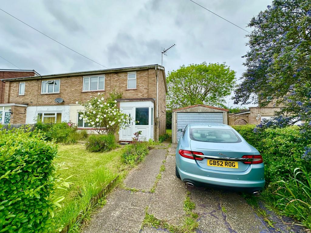 Wellingborough, Wellingborough NN8 3 bed semidetached house for sale