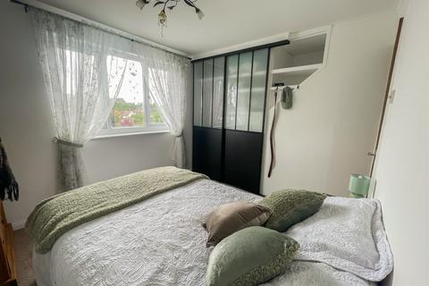 24 Rural Vale, Northfleet, Gravesend, DA11 9JJ