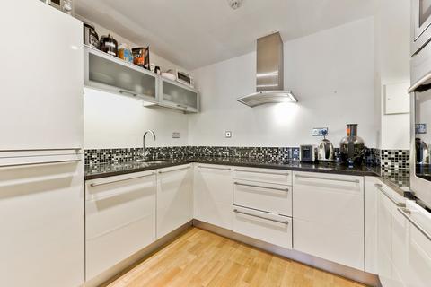1 bedroom apartment to rent, Millharbour, London E14