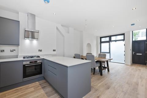 2 bedroom apartment for sale, Aubert Park, London, N5