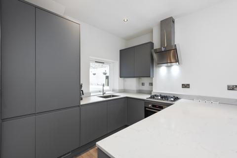 2 bedroom apartment for sale, Aubert Park, London, N5